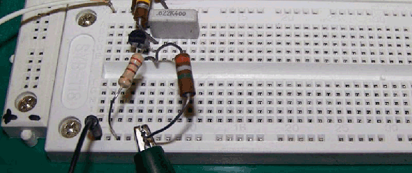 Photo: Solderless 
breadboard (plugboard)